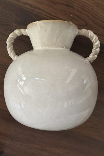 R532 Ivory Vase