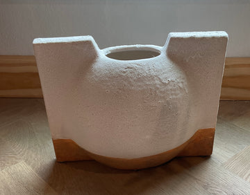 O108 Vase