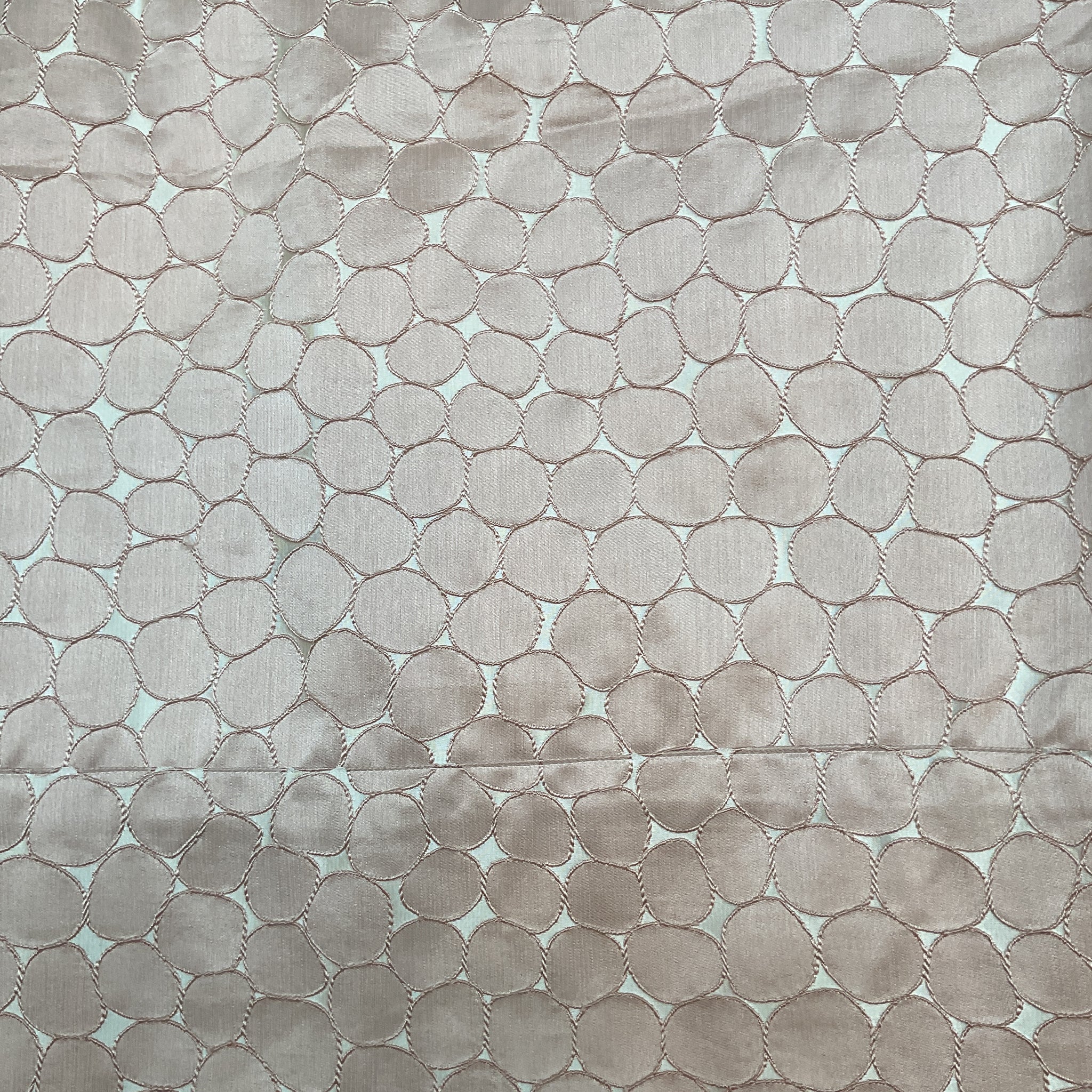 O108 pink polka dot duvet