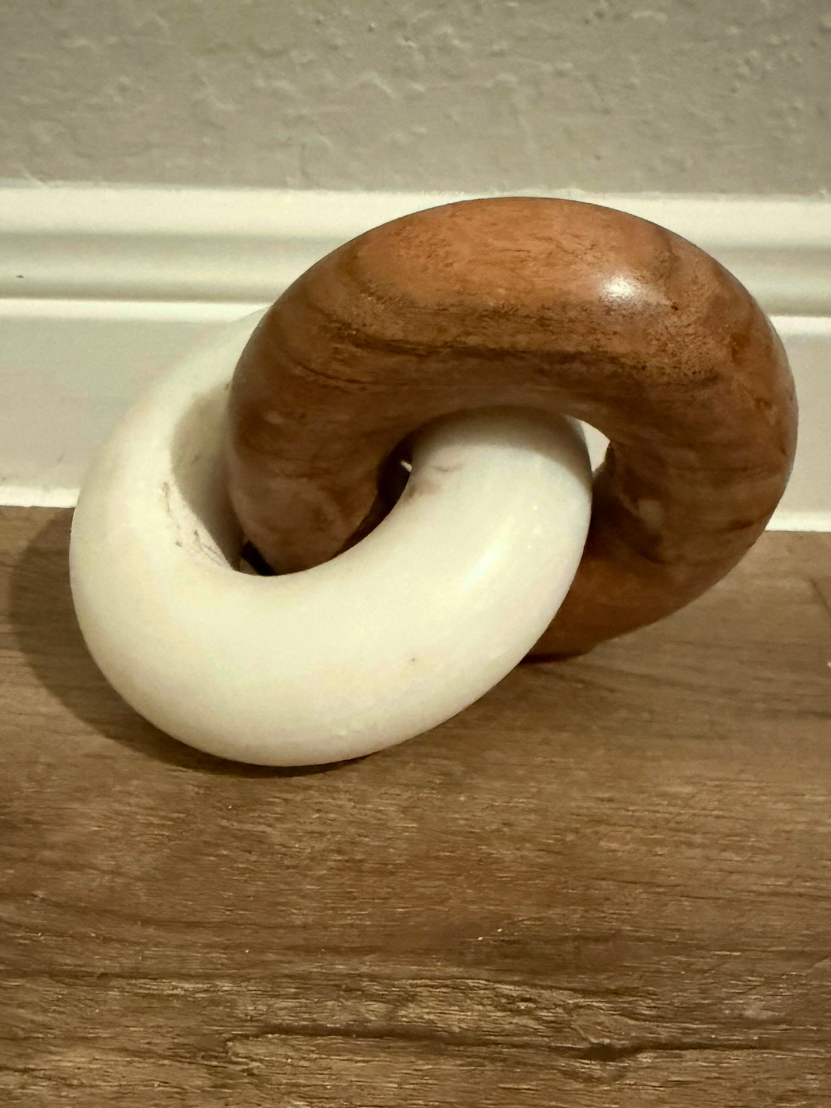 C250 O108 Marble/Wood Knot 3