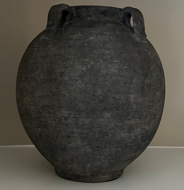T117 Lg Black Vase