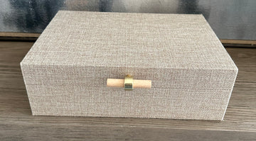 T117 Foyer Box