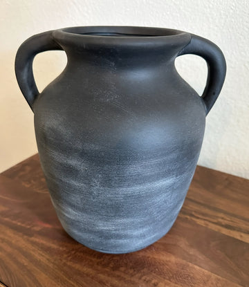 C250 Black Vase2