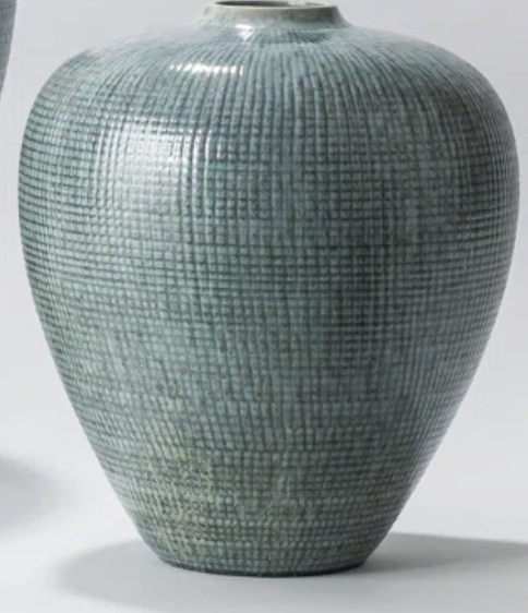 M261 Blue Accent Vase